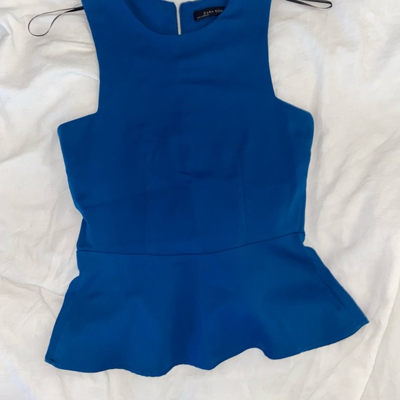 🔴 4/$20. Banana republic blouse - Picture 2 of 7